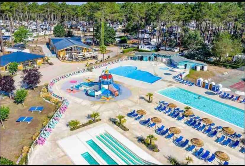 Vacances Sous Les Pins, Pres De La Mer, 6-8 Pers,Bien Equipe, Piscine Saint-Julien-en-Born Eksteriør bilde